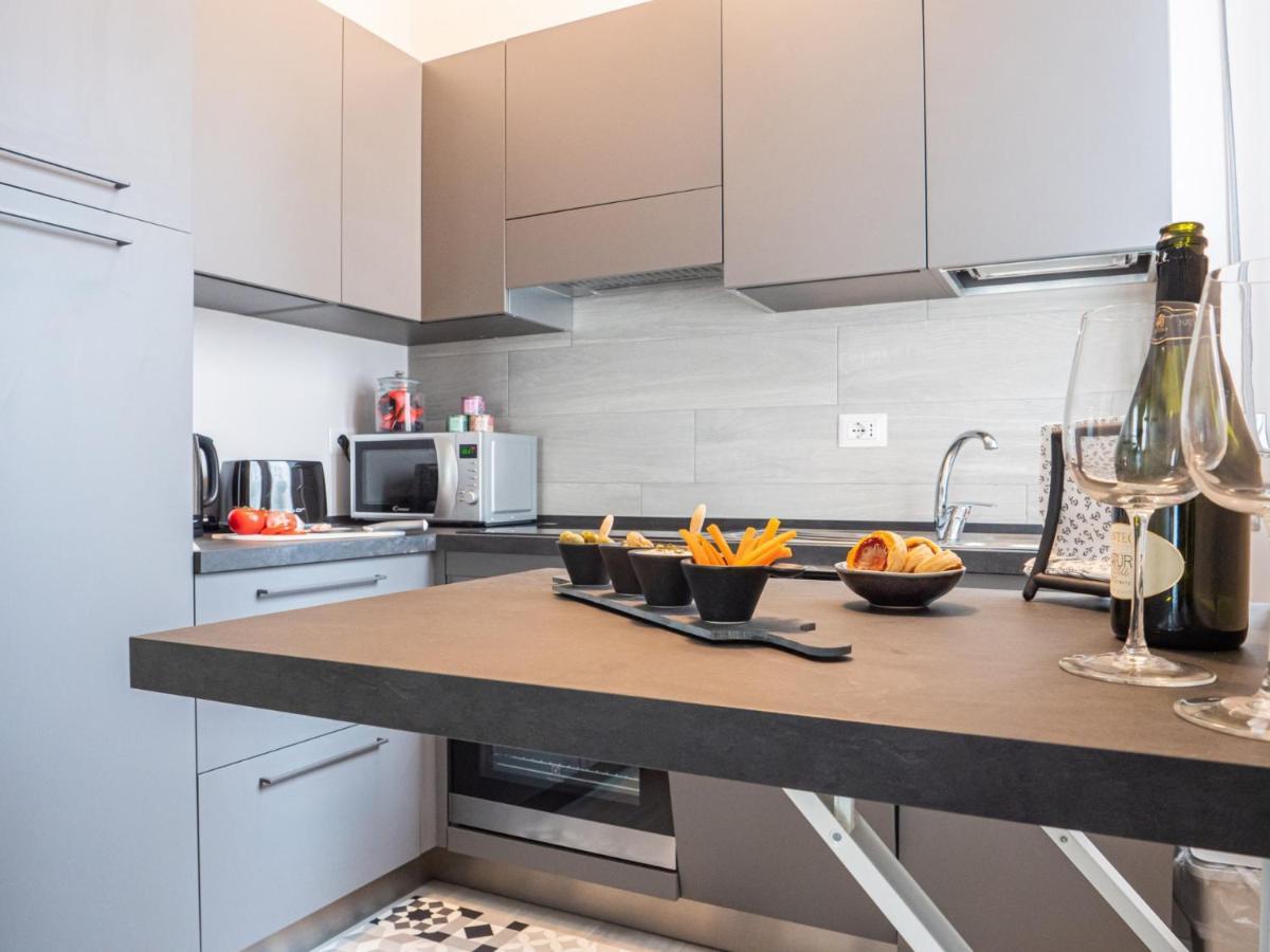 The Best Rent - Apartment With Balcony In Milan Downtown Exterior photo